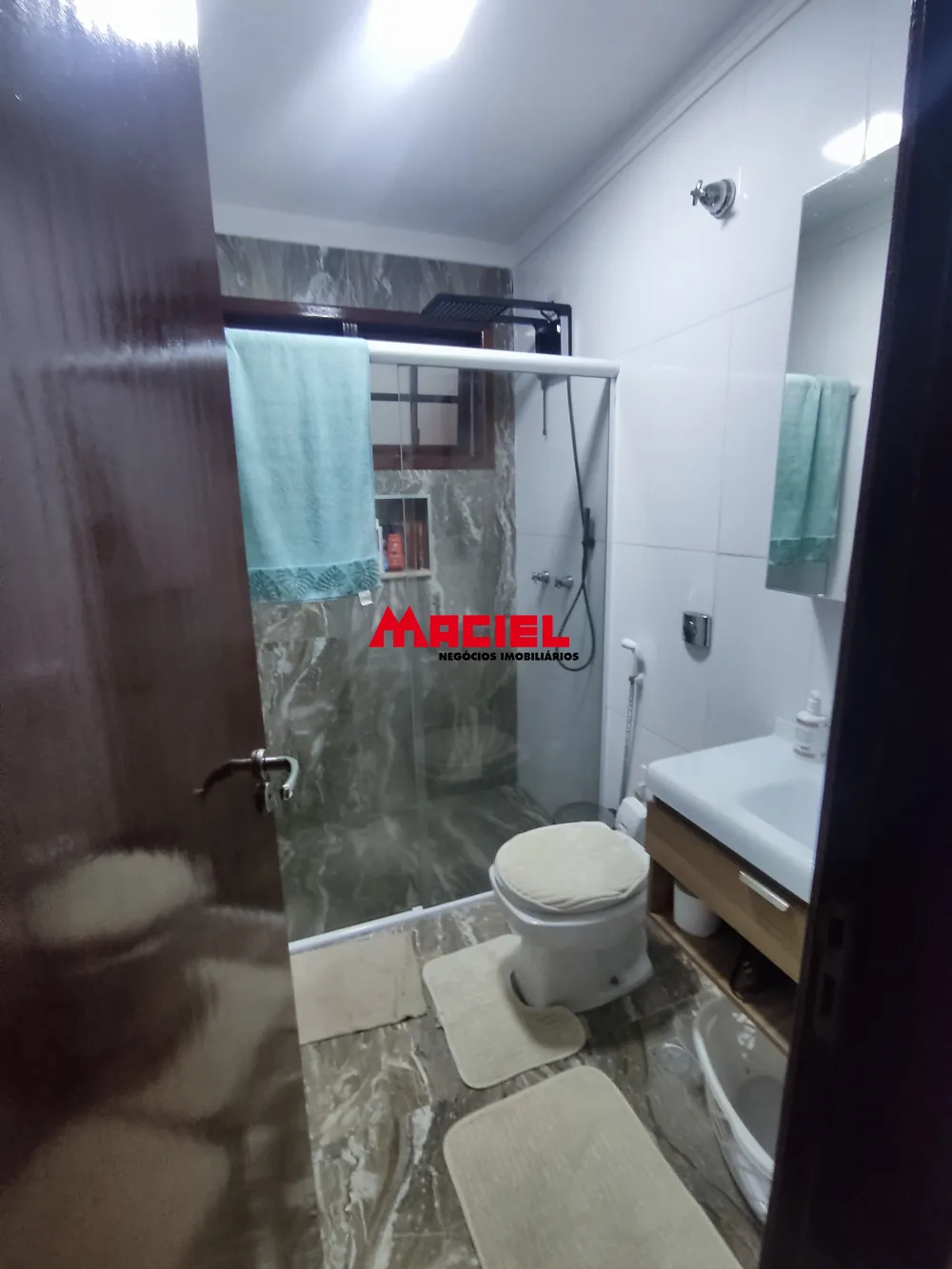 Comprar Casa / Padr&atilde;o em S&atilde;o Jos&eacute; dos Campos R$ 920.000,00 - Foto 5