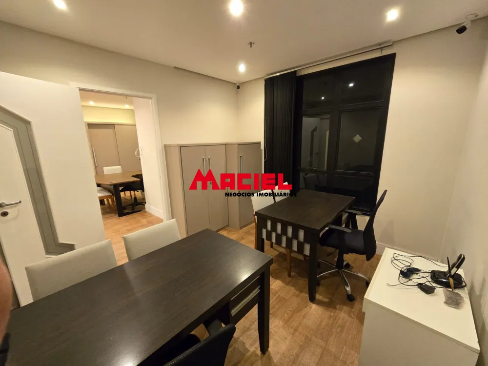 Alugar Comercial / Sala em Edif&iacute;cio/Condom&iacute;nio em S&atilde;o Jos&eacute; dos Campos R$ 2.400,00 - Foto 1