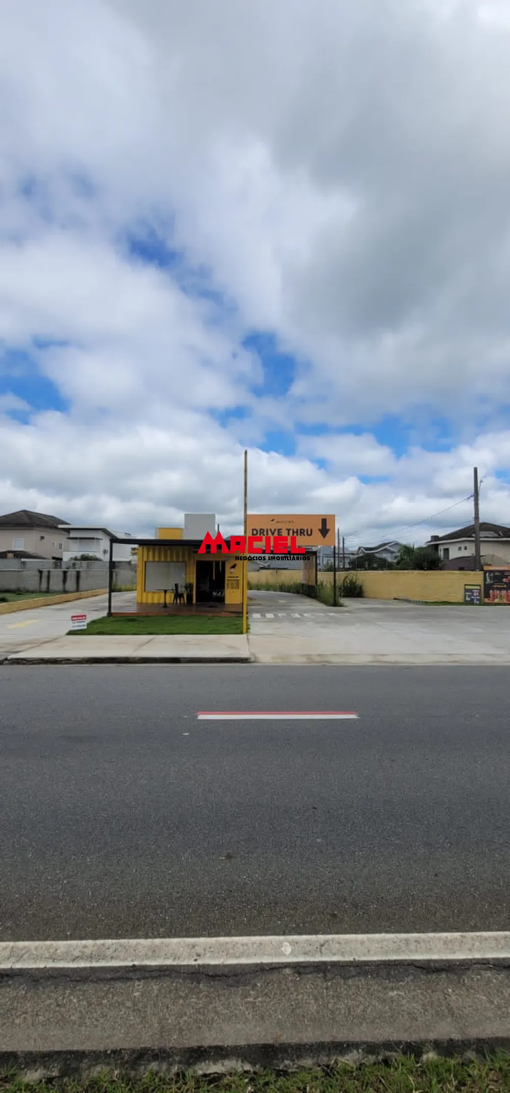 Alugar Comercial / Ponto Comercial em S&atilde;o Jos&eacute; dos Campos R$ 8.900,00 - Foto 3