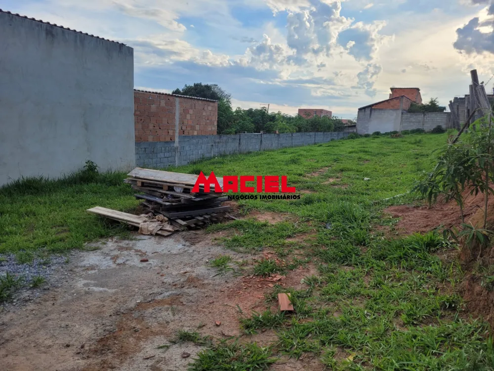 Comprar Terreno / Padr&atilde;o em S&atilde;o Jos&eacute; dos Campos R$ 240.000,00 - Foto 1