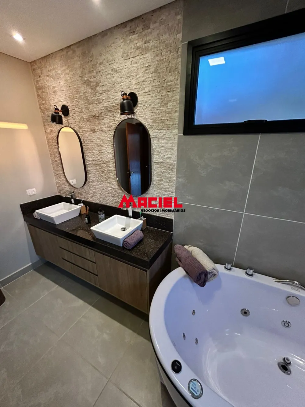 Alugar Apartamento / Padr&atilde;o em Jambeiro R$ 10.000,00 - Foto 15