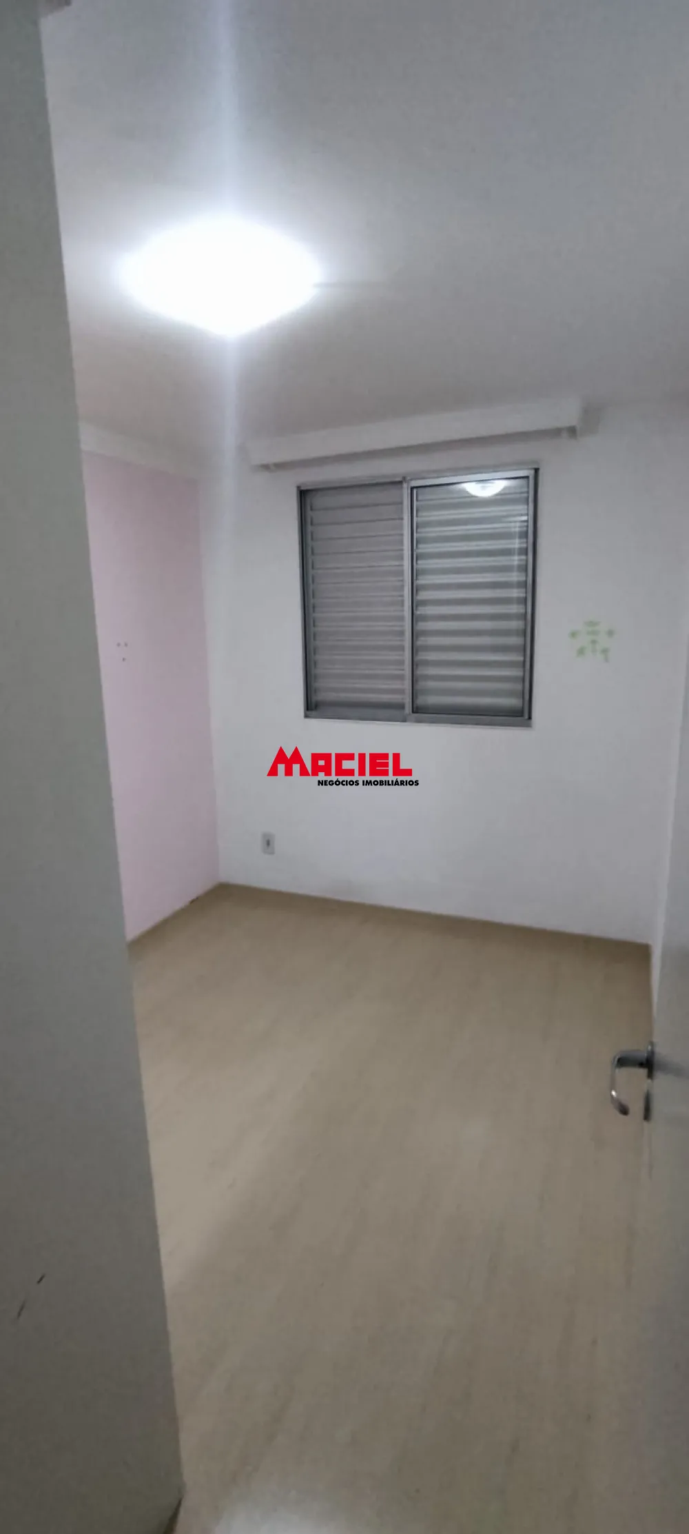 Comprar Apartamento / Padr&atilde;o em S&atilde;o Jos&eacute; dos Campos R$ 350.000,00 - Foto 14