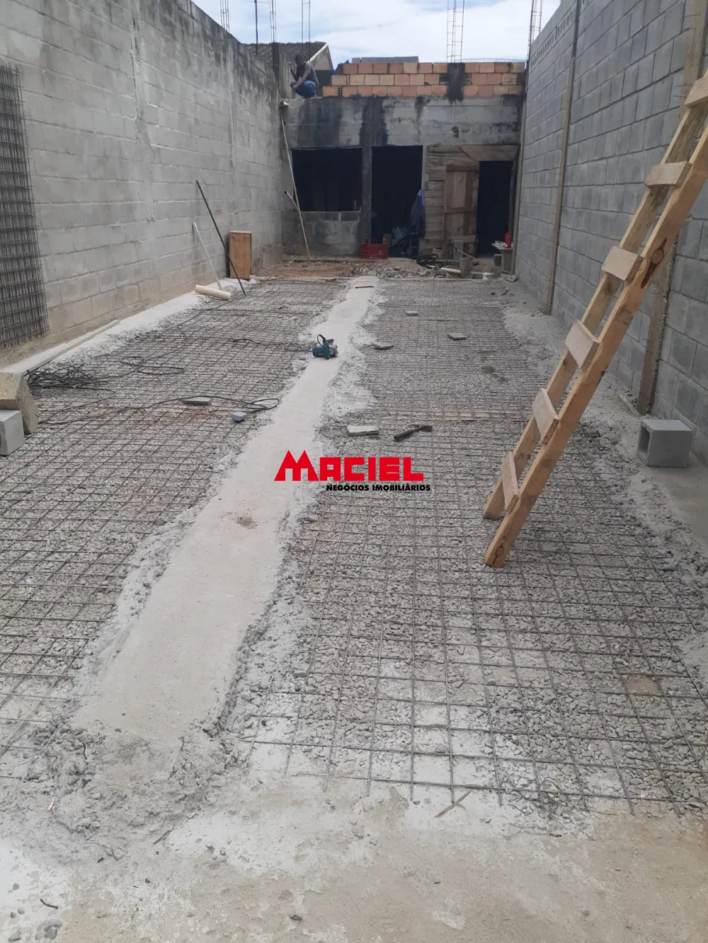 Comprar Terreno / Padr&atilde;o em S&atilde;o Jos&eacute; dos Campos R$ 210.000,00 - Foto 1