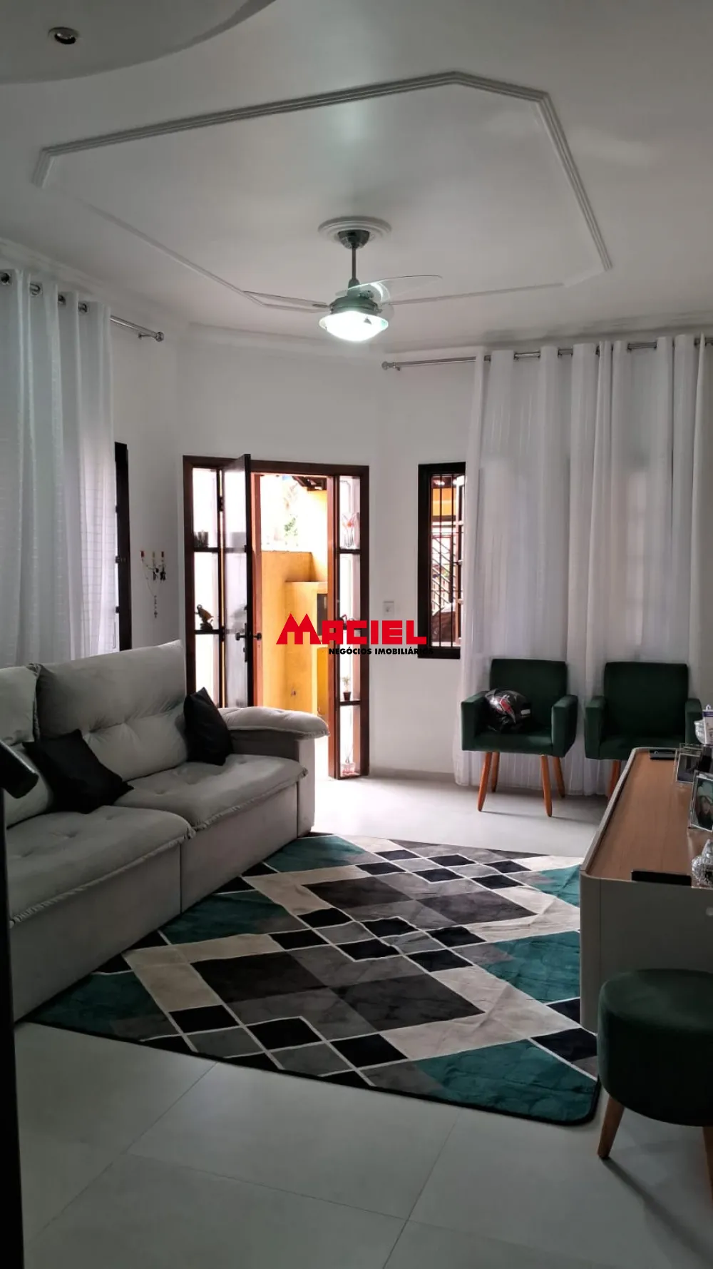 Comprar Casa / Sobrado em S&atilde;o Jos&eacute; dos Campos R$ 690.000,00 - Foto 1