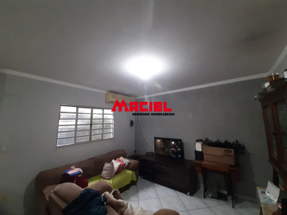 Comprar Casa / Padr&atilde;o em S&atilde;o Jos&eacute; dos Campos R$ 350.000,00 - Foto 1