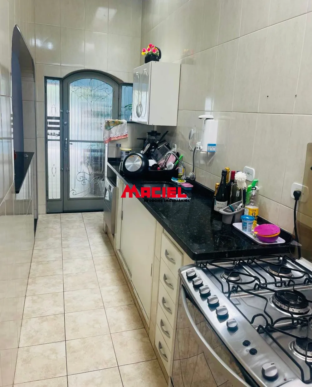 Comprar Casa / Padr&atilde;o em S&atilde;o Jos&eacute; dos Campos R$ 680.000,00 - Foto 7