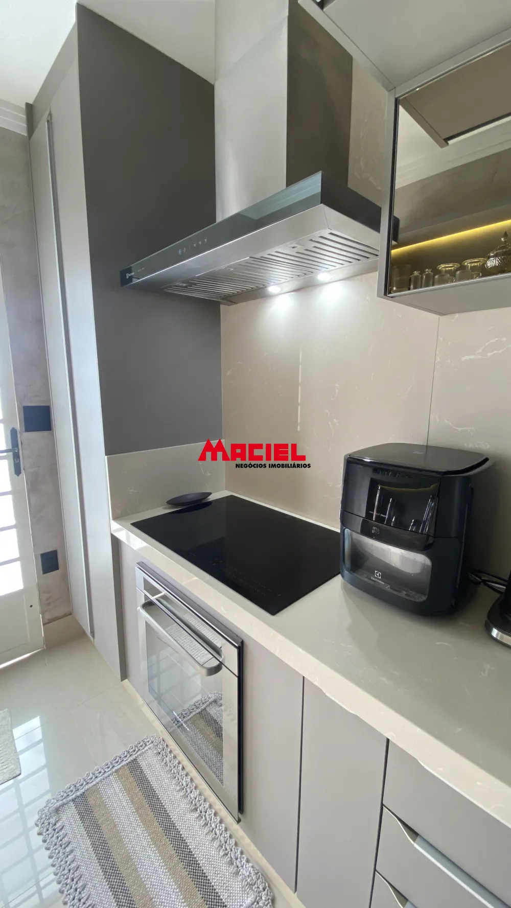 Comprar Casa / Sobrado em S&atilde;o Jos&eacute; dos Campos R$ 1.600.000,00 - Foto 12