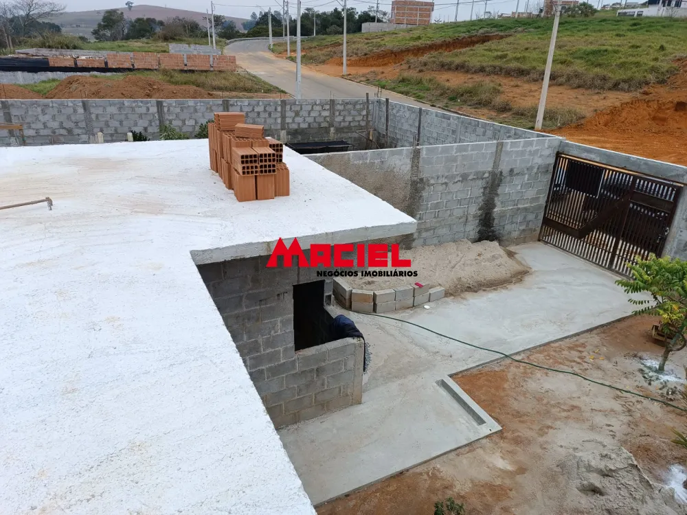 Comprar Casa / Padr&atilde;o em Ca&ccedil;apava R$ 255.000,00 - Foto 4