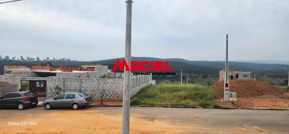 Comprar Casa / Padr&atilde;o em Ca&ccedil;apava R$ 255.000,00 - Foto 3