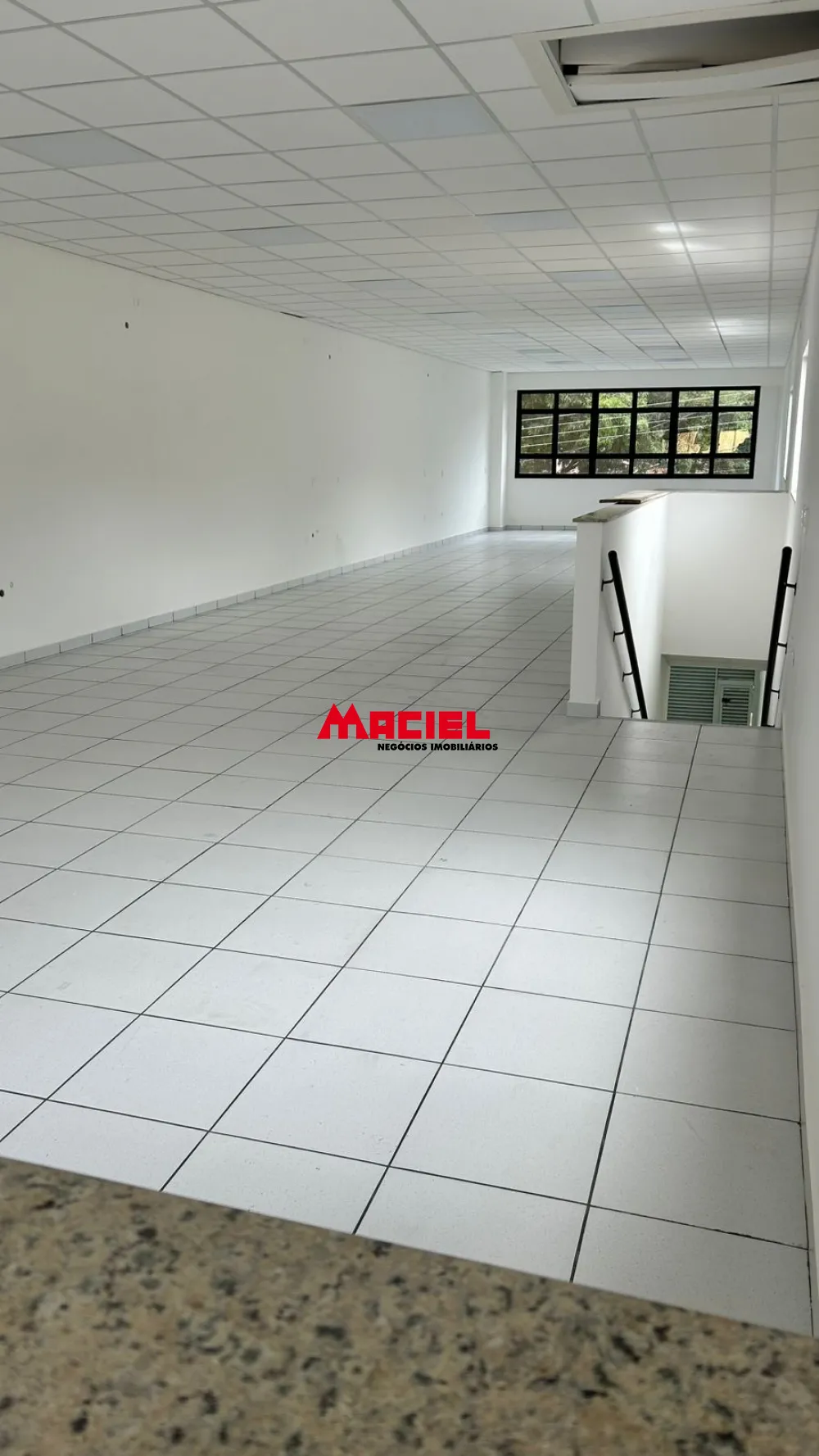 Alugar Comercial / Pr&eacute;dio em S&atilde;o Jos&eacute; dos Campos R$ 4.000,00 - Foto 3