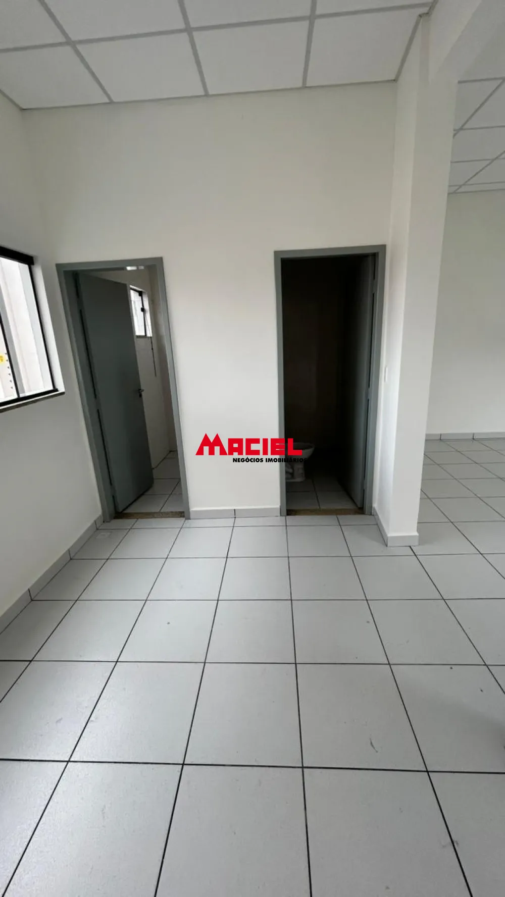 Alugar Comercial / Pr&eacute;dio em S&atilde;o Jos&eacute; dos Campos R$ 4.000,00 - Foto 6