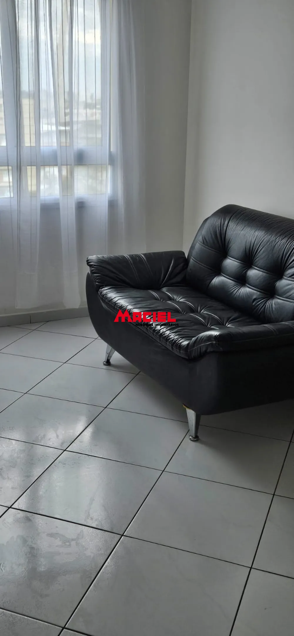 Alugar Apartamento / Padr&atilde;o em S&atilde;o Jos&eacute; dos Campos R$ 2.500,00 - Foto 3