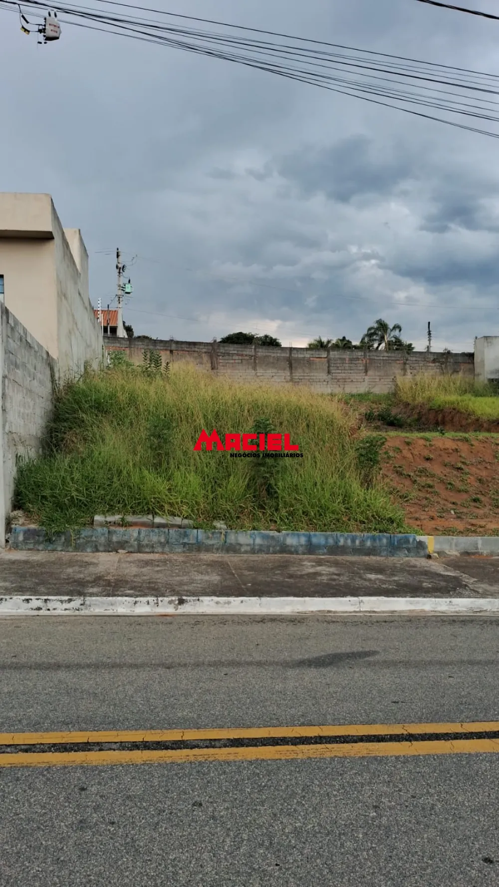 Comprar Terreno / Padr&atilde;o em S&atilde;o Jos&eacute; dos Campos R$ 120.000,00 - Foto 1