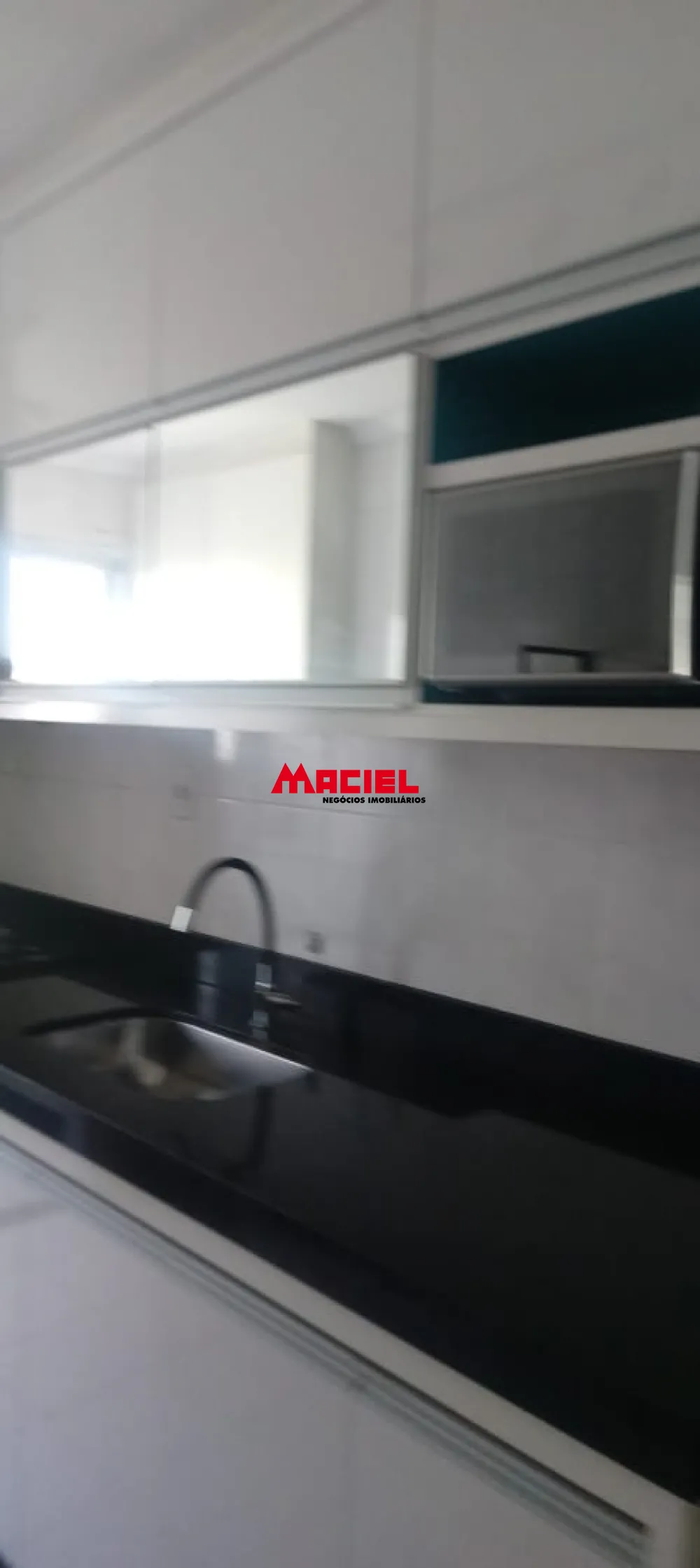 Alugar Apartamento / Mobiliado em S&atilde;o Jos&eacute; dos Campos R$ 2.800,00 - Foto 10