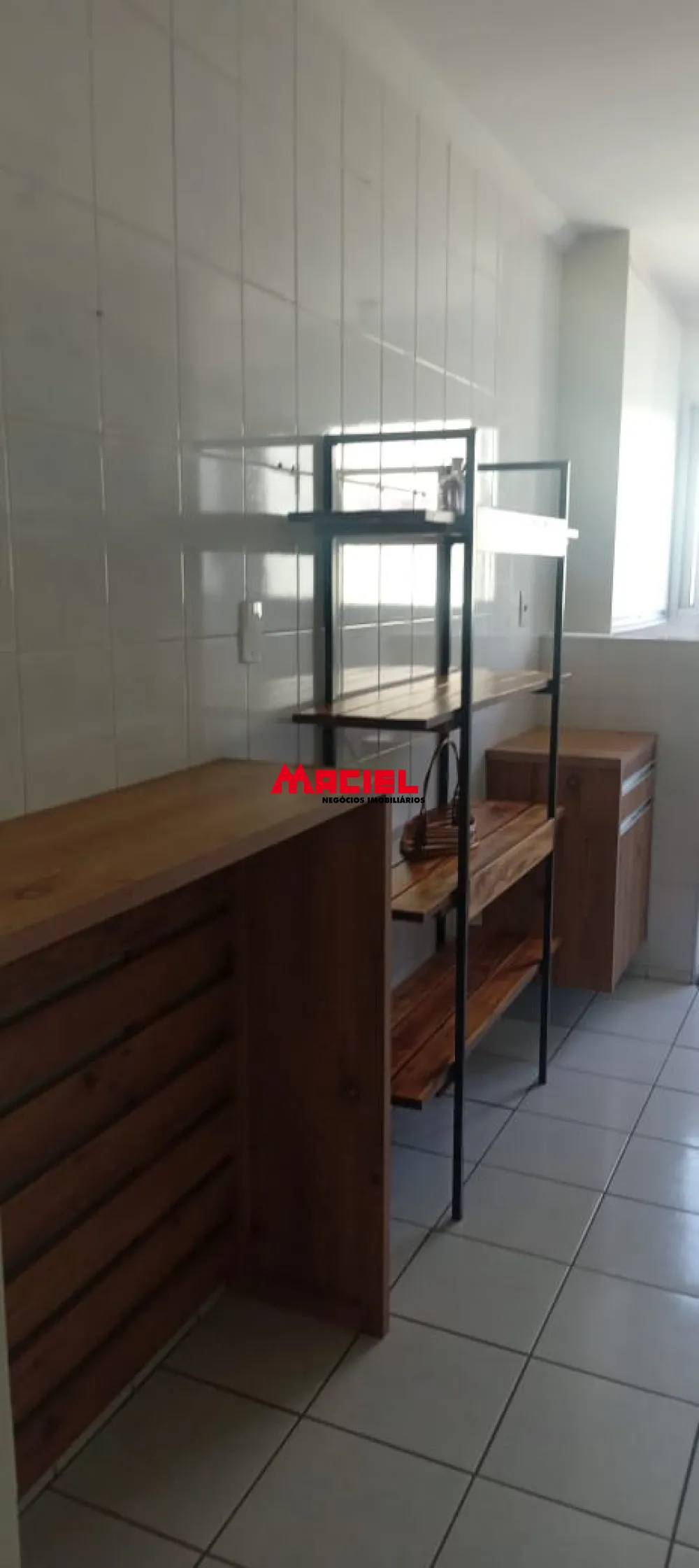 Alugar Apartamento / Mobiliado em S&atilde;o Jos&eacute; dos Campos R$ 2.800,00 - Foto 3