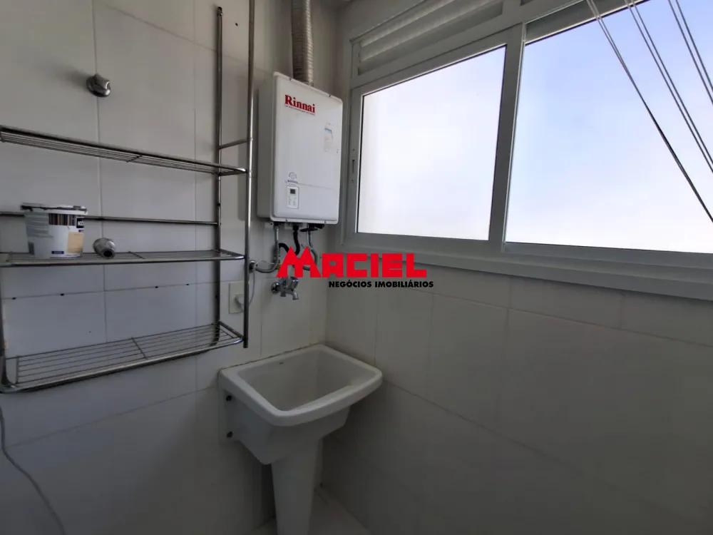 Alugar Apartamento / Padr&atilde;o em S&atilde;o Jos&eacute; dos Campos R$ 4.000,00 - Foto 17