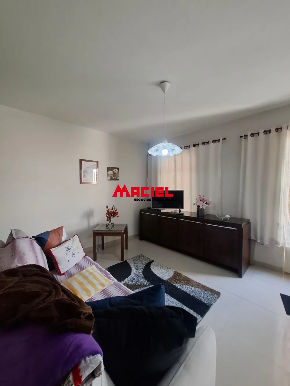 Comprar Casa / Padr&atilde;o em S&atilde;o Jos&eacute; dos Campos R$ 630.000,00 - Foto 2