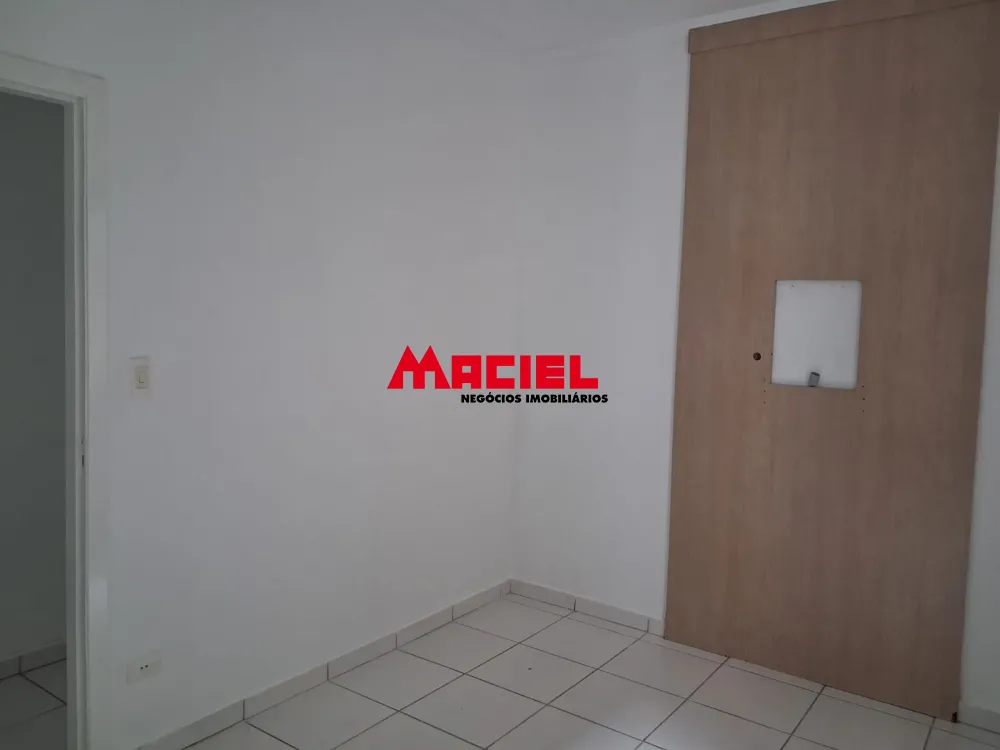 Comprar Casa / Padr&atilde;o em Taubat&eacute; R$ 350.000,00 - Foto 3