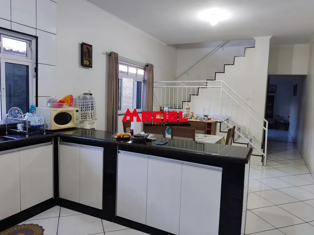 Comprar Casa / Sobrado em S&atilde;o Jos&eacute; dos Campos R$ 380.000,00 - Foto 4