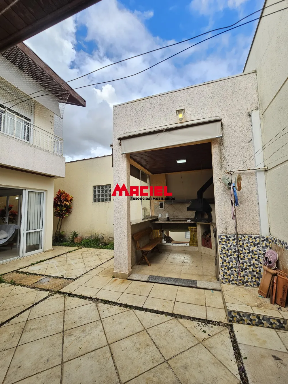 Comprar Casa / Sobrado em S&atilde;o Jos&eacute; dos Campos R$ 790.000,00 - Foto 2