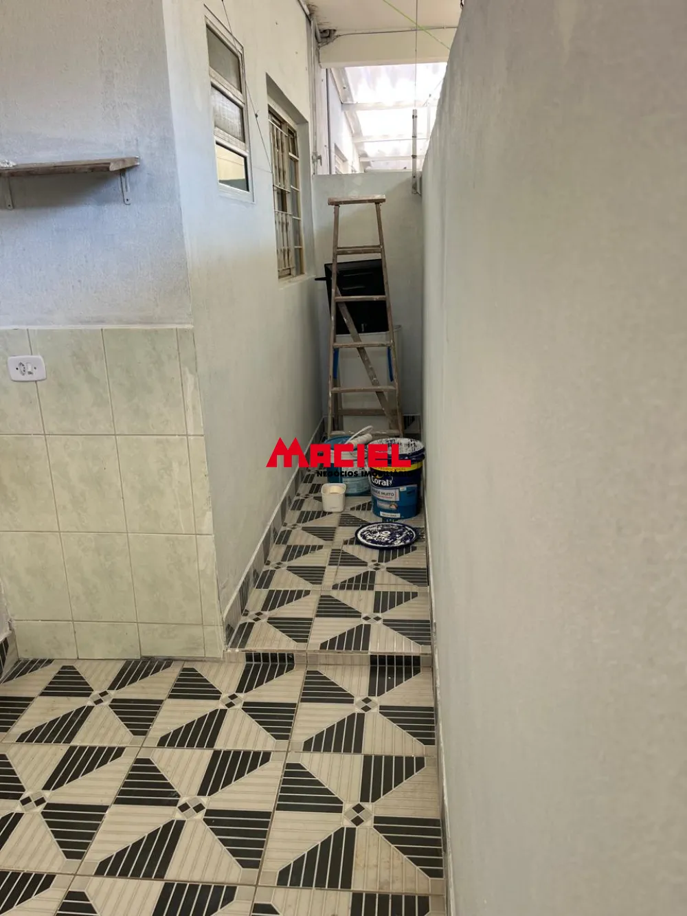 Alugar Casa / Padr&atilde;o em S&atilde;o Jos&eacute; dos Campos R$ 1.150,00 - Foto 5