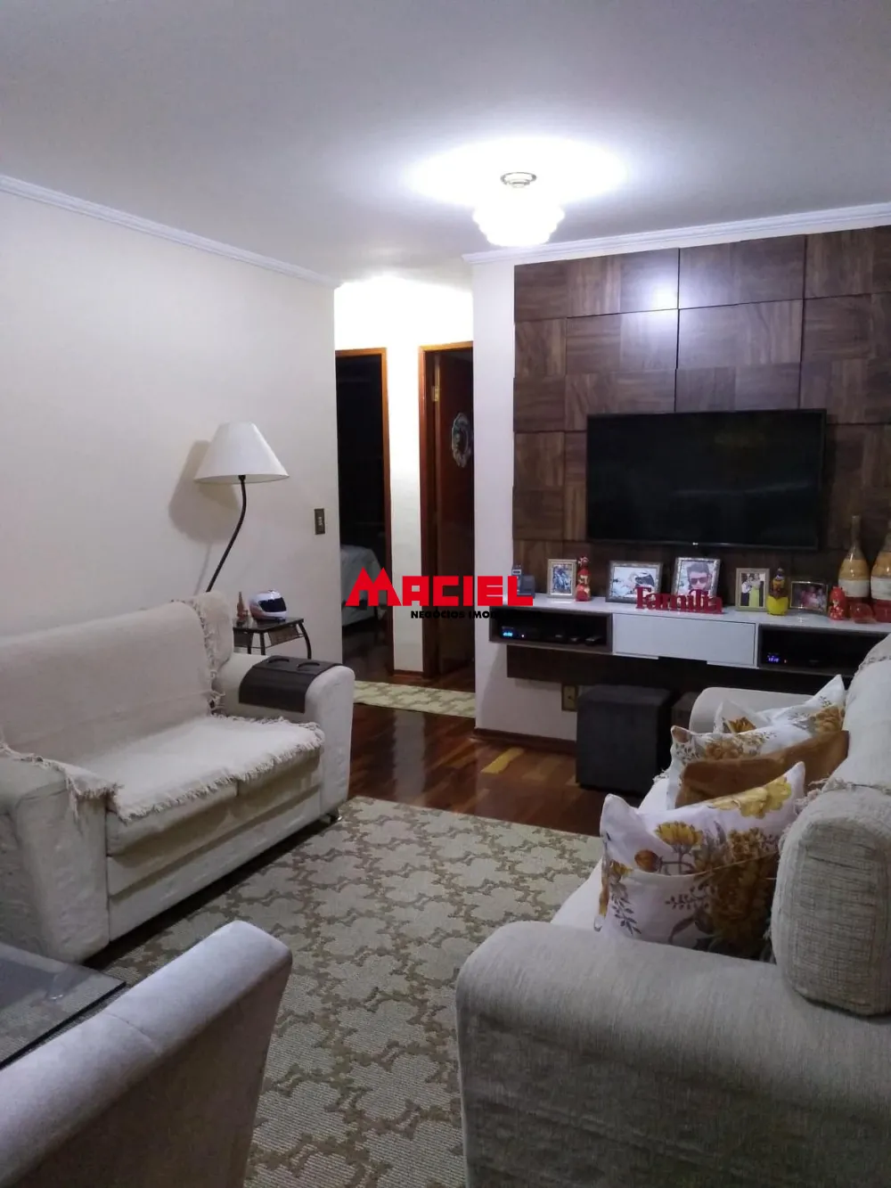Comprar Apartamento / Padr&atilde;o em S&atilde;o Jos&eacute; dos Campos R$ 360.000,00 - Foto 2