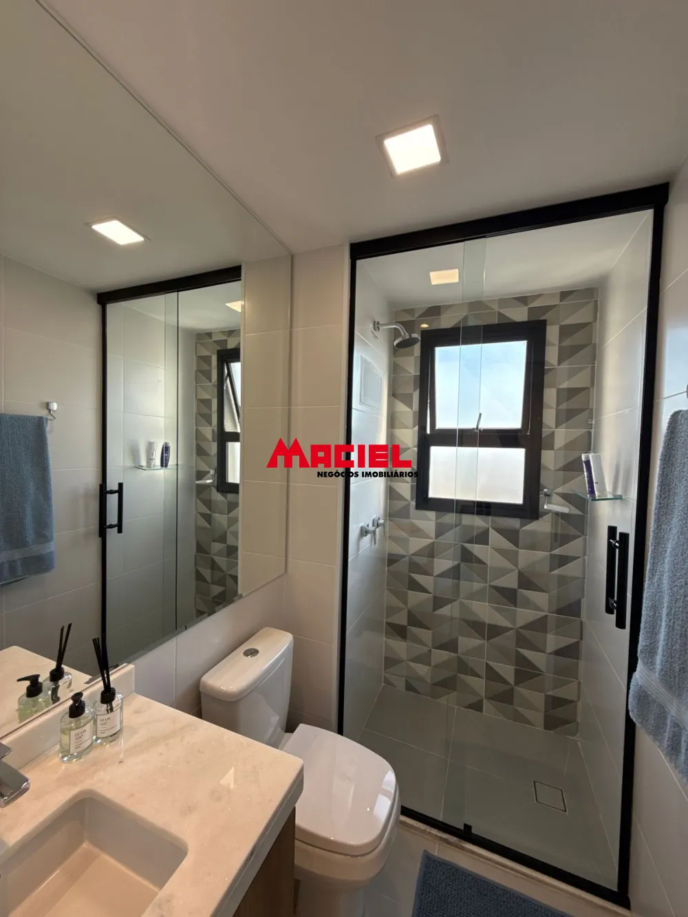 Comprar Apartamento / Padr&atilde;o em S&atilde;o Jos&eacute; dos Campos R$ 700.000,00 - Foto 3