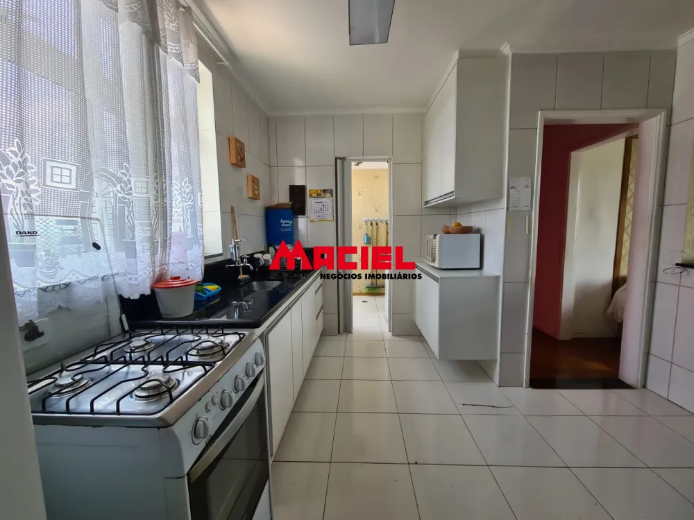 Alugar Apartamento / Padr&atilde;o em S&atilde;o Jos&eacute; dos Campos R$ 1.700,00 - Foto 10