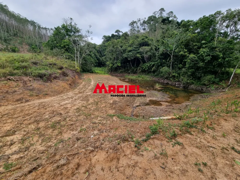 Alugar Rural / S&iacute;tio em S&atilde;o Jos&eacute; dos Campos R$ 3.500,00 - Foto 4