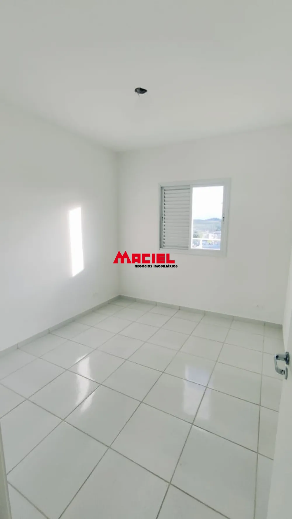 Alugar Apartamento / Padr&atilde;o em S&atilde;o Jos&eacute; dos Campos R$ 1.600,00 - Foto 7