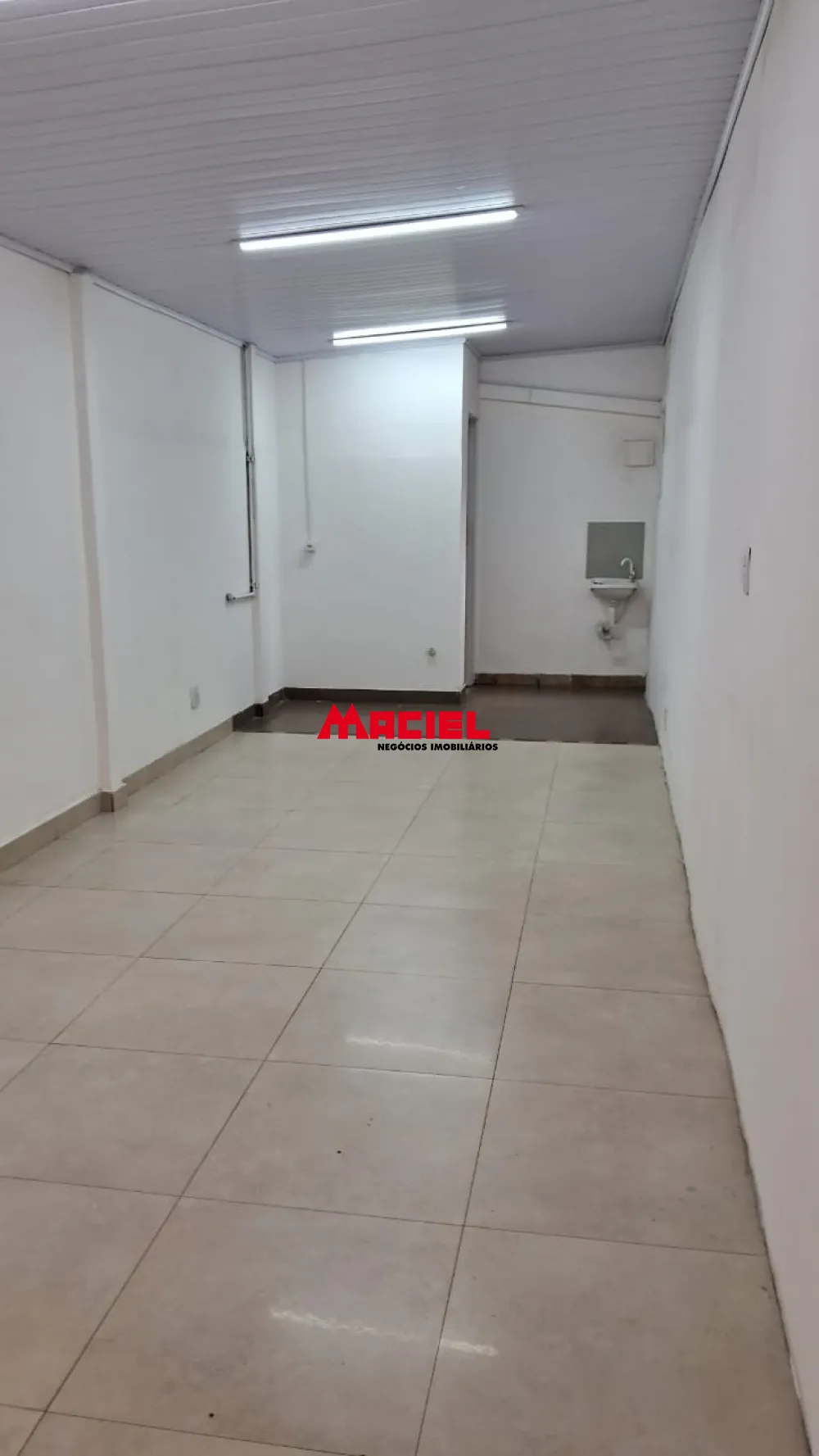 Alugar Comercial / Sala em S&atilde;o Jos&eacute; dos Campos R$ 1.800,00 - Foto 4