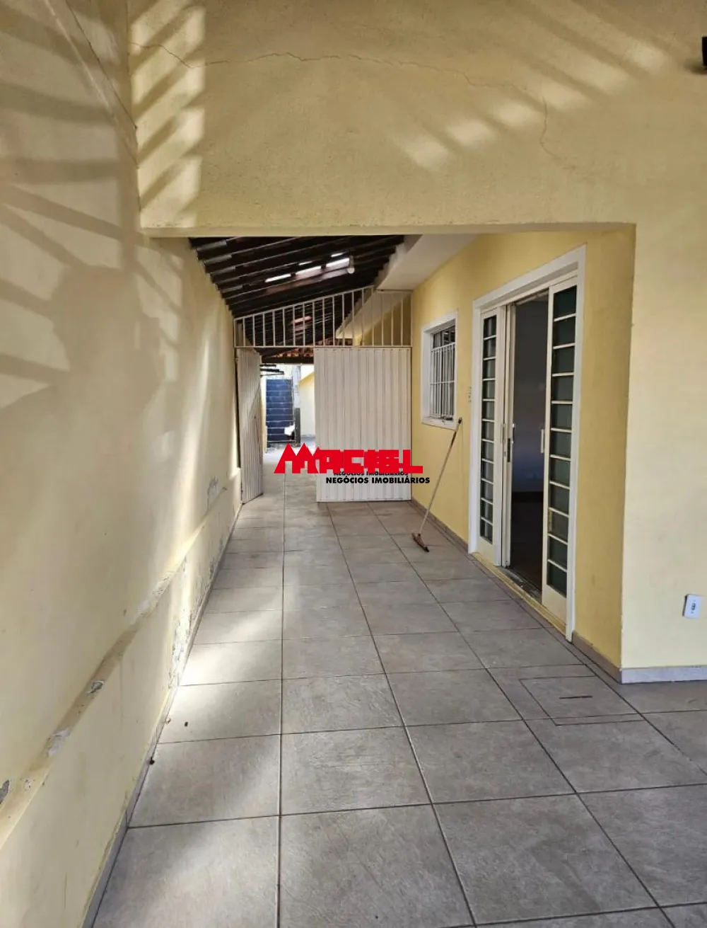 Alugar Casa / Padr&atilde;o em S&atilde;o Jos&eacute; dos Campos R$ 2.200,00 - Foto 1