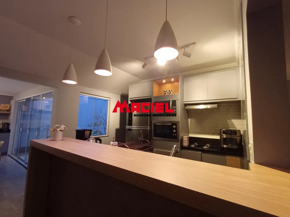 Comprar Casa / Condom&iacute;nio em Ca&ccedil;apava R$ 720.000,00 - Foto 2