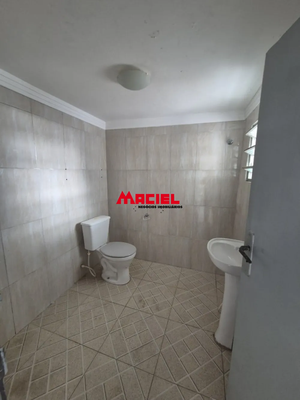 Comprar Casa / Padr&atilde;o em S&atilde;o Jos&eacute; dos Campos R$ 450.000,00 - Foto 9