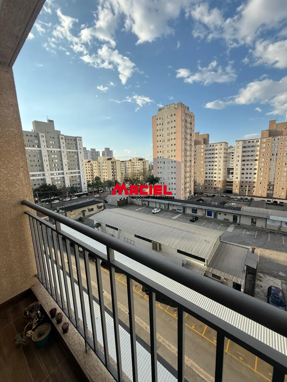 Comprar Apartamento / Padr&atilde;o em S&atilde;o Jos&eacute; dos Campos R$ 450.000,00 - Foto 12