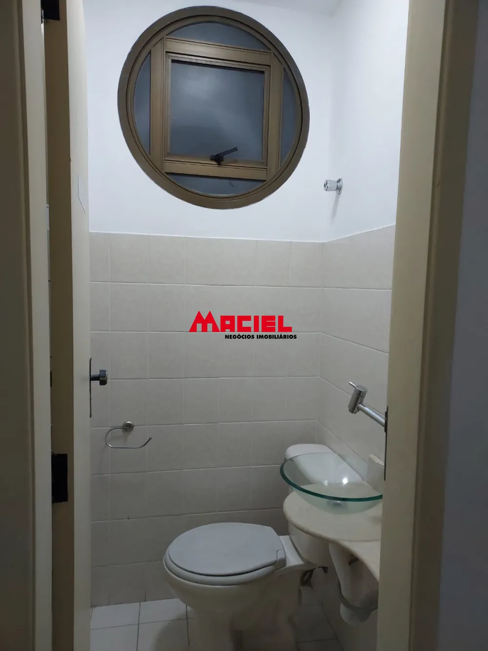 Comprar Comercial / Sala em S&atilde;o Jos&eacute; dos Campos R$ 185.000,00 - Foto 2