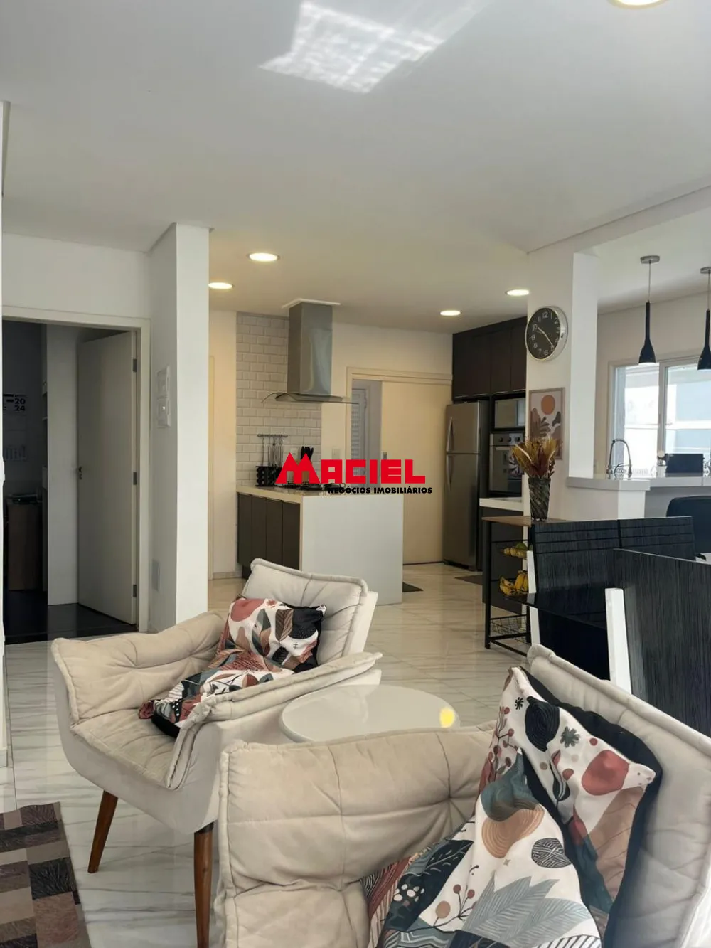 Comprar Casa / Condom&iacute;nio em Ca&ccedil;apava R$ 1.390.000,00 - Foto 2