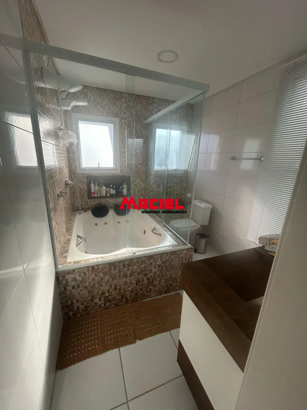 Comprar Casa / Condom&iacute;nio em Ca&ccedil;apava R$ 1.390.000,00 - Foto 8