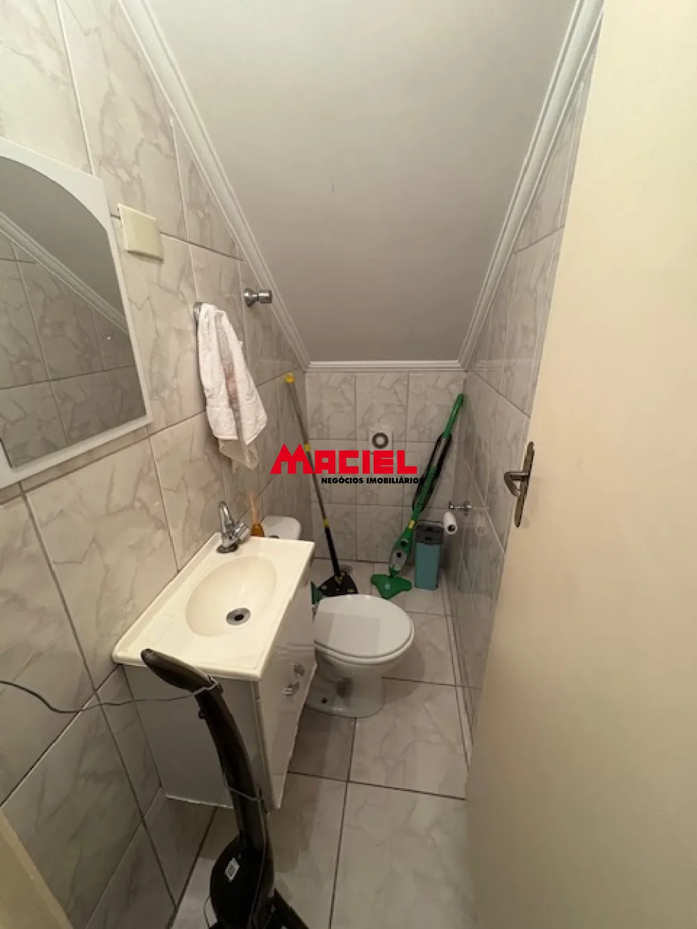 Comprar Casa / Sobrado em S&atilde;o Jos&eacute; dos Campos R$ 750.000,00 - Foto 5
