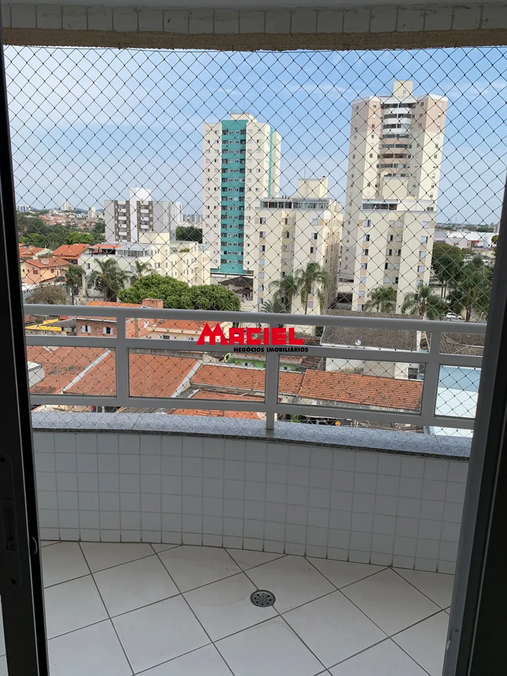 Alugar Apartamento / Padr&atilde;o em S&atilde;o Jos&eacute; dos Campos R$ 3.850,00 - Foto 4