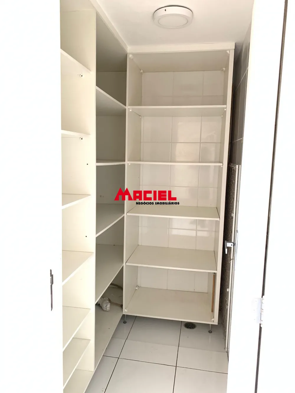 Alugar Apartamento / Padr&atilde;o em S&atilde;o Jos&eacute; dos Campos R$ 3.850,00 - Foto 10