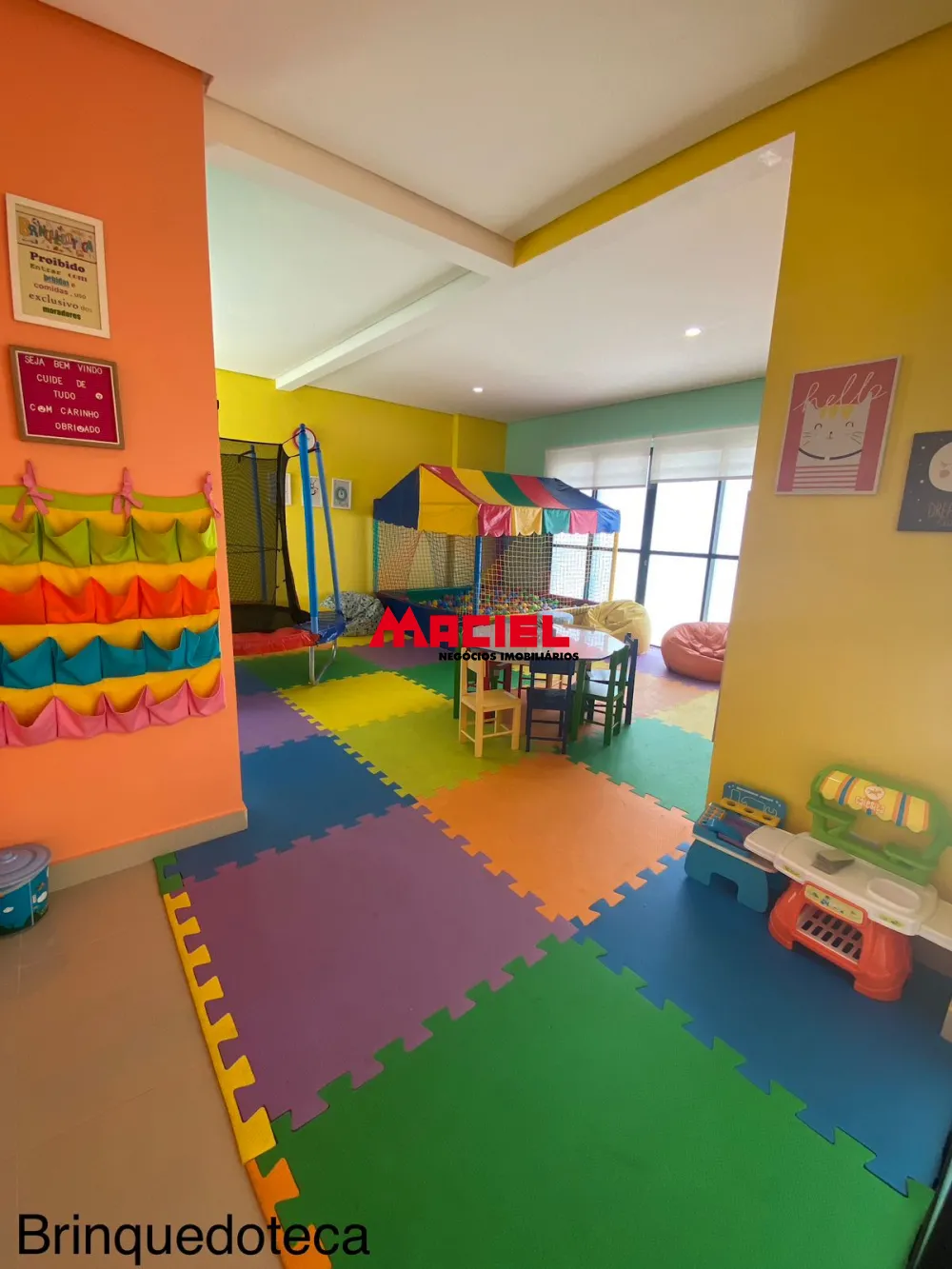 Alugar Apartamento / Mobiliado em S&atilde;o Jos&eacute; dos Campos R$ 4.500,00 - Foto 11