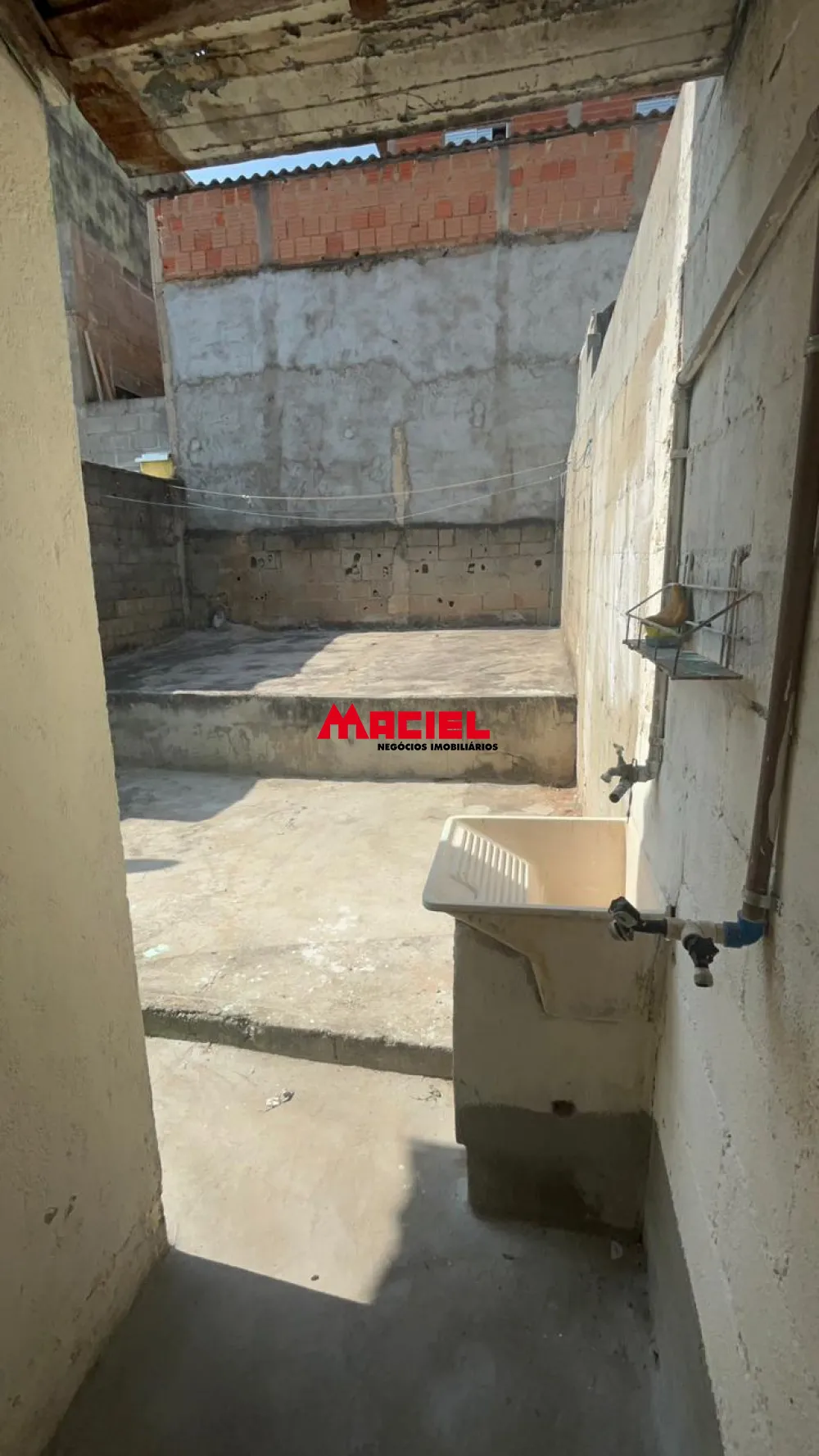 Comprar Casa / Sobrado em S&atilde;o Jos&eacute; dos Campos R$ 300.000,00 - Foto 6