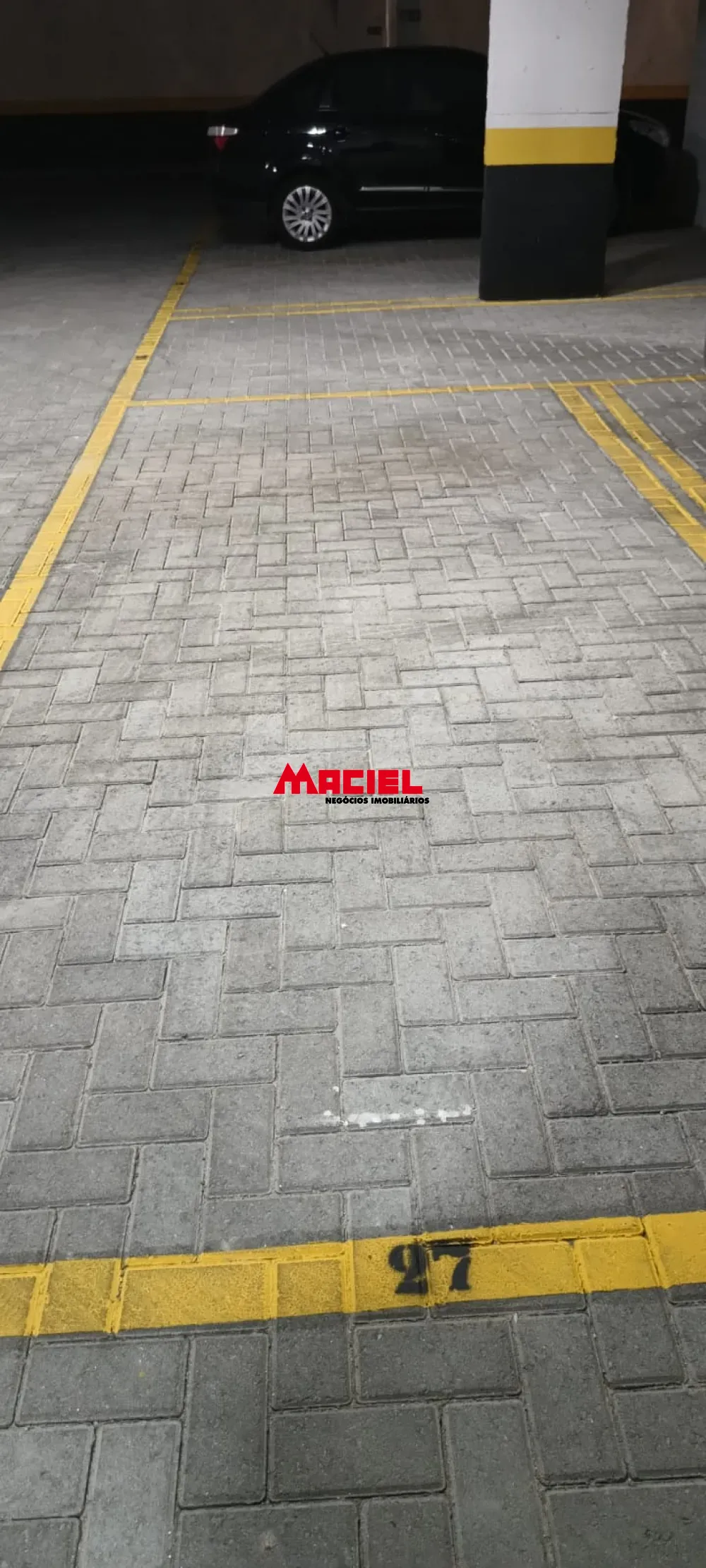 Alugar Apartamento / Padr&atilde;o em S&atilde;o Jos&eacute; dos Campos R$ 2.700,00 - Foto 2