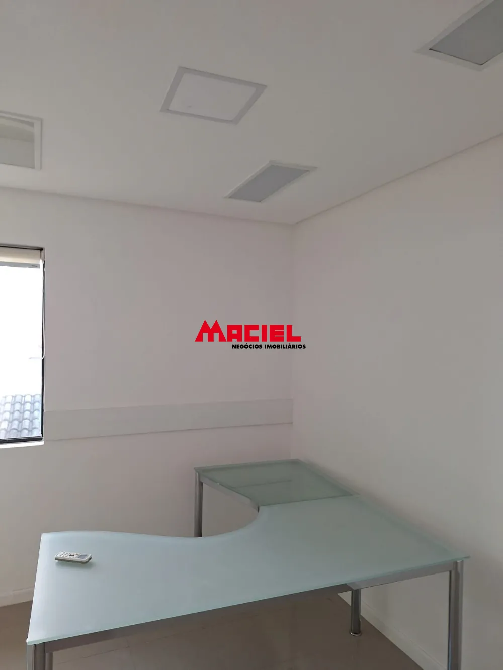 Alugar Comercial / Ponto Comercial em S&atilde;o Jos&eacute; dos Campos R$ 13.000,00 - Foto 12