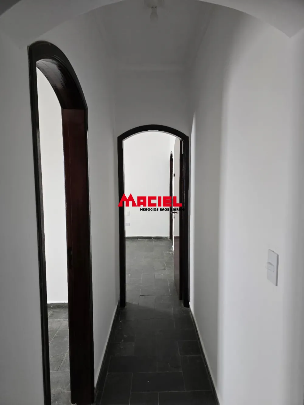 Alugar Casa / Padr&atilde;o em S&atilde;o Jos&eacute; dos Campos R$ 4.500,00 - Foto 1