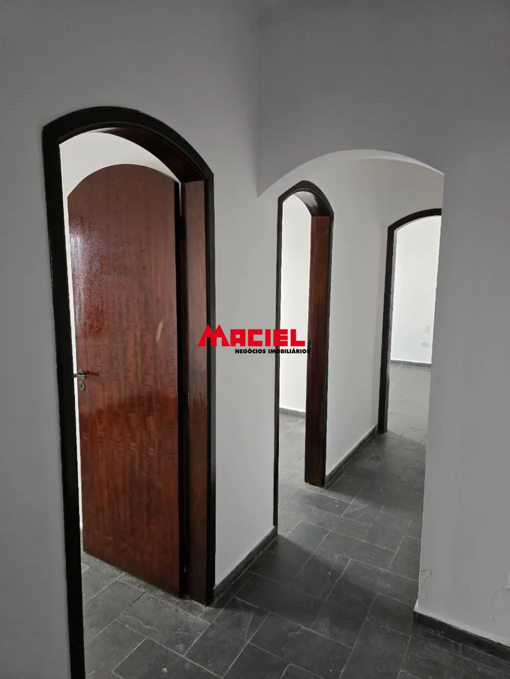 Alugar Casa / Padr&atilde;o em S&atilde;o Jos&eacute; dos Campos R$ 4.500,00 - Foto 9