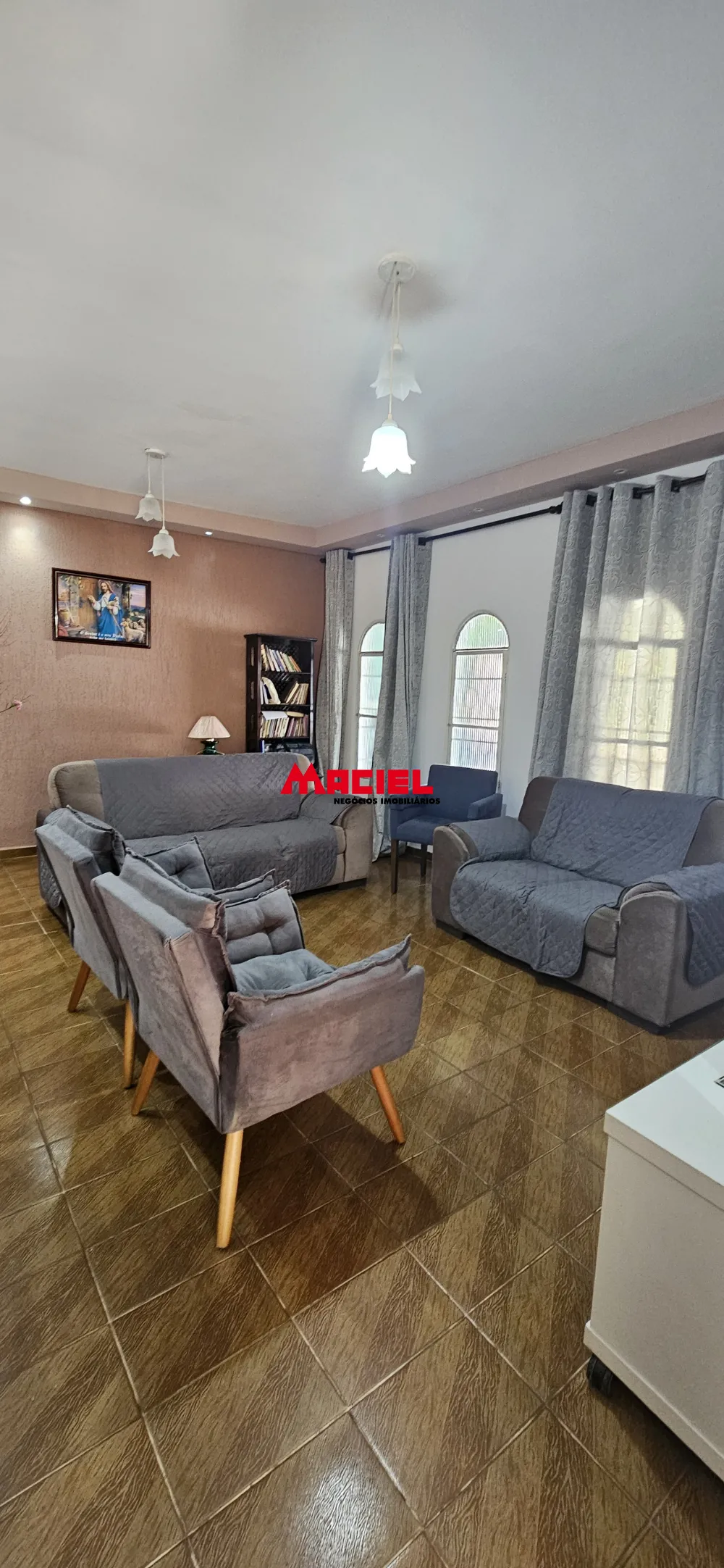 Comprar Casa / Padr&atilde;o em S&atilde;o Jos&eacute; dos Campos R$ 800.000,00 - Foto 4
