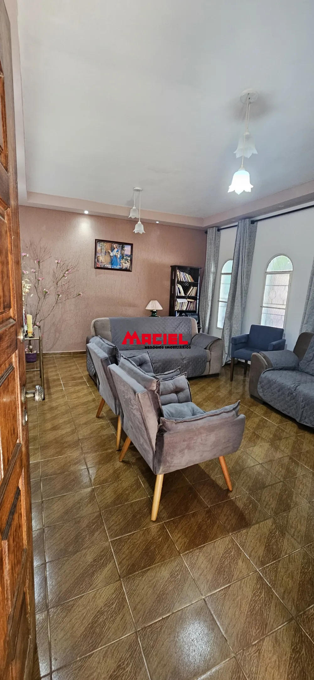 Comprar Casa / Padr&atilde;o em S&atilde;o Jos&eacute; dos Campos R$ 800.000,00 - Foto 3