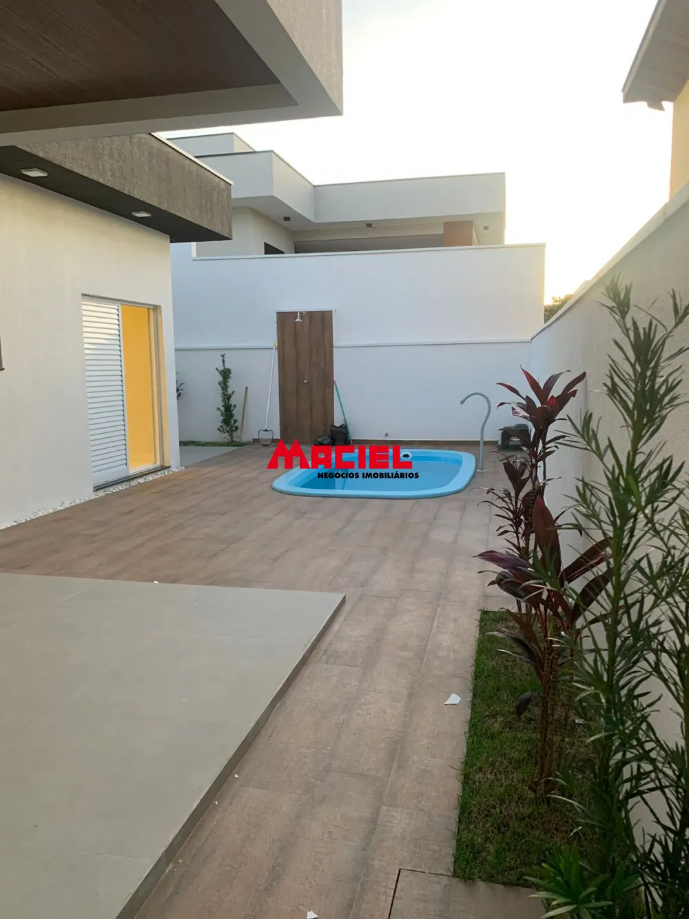 Comprar Casa / Condom&iacute;nio em Ca&ccedil;apava R$ 1.000.000,00 - Foto 2